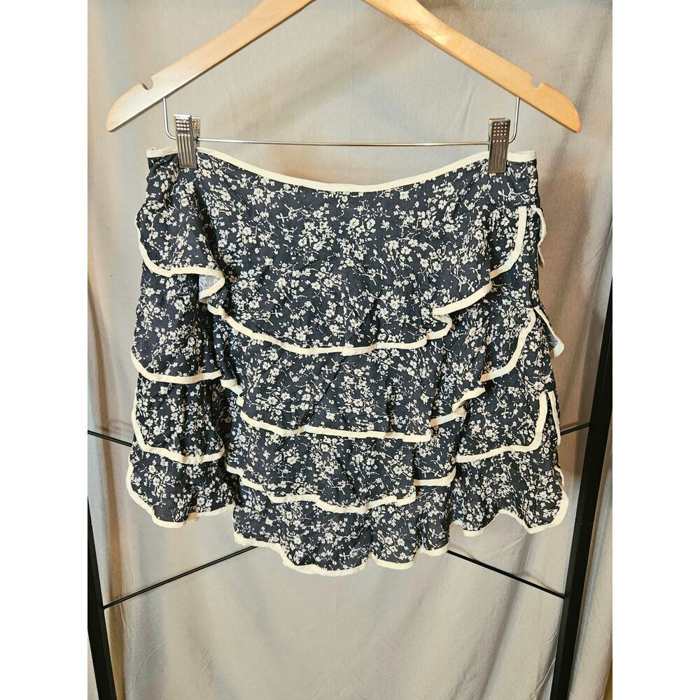 Hazel Floral Print Ruffled Tiered Mini Skirt Size M